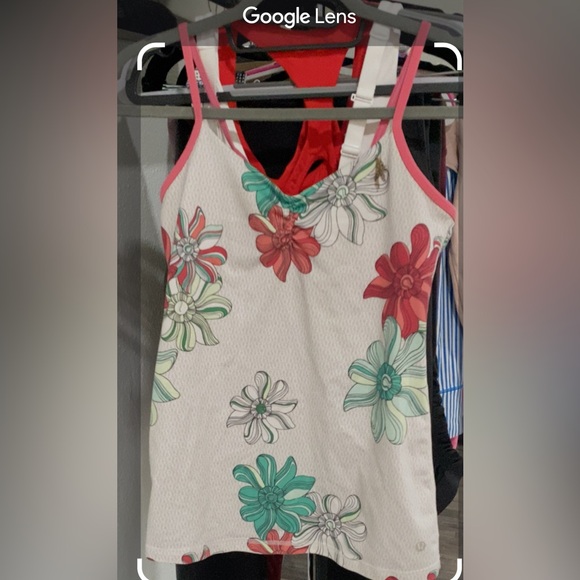 Lululemon Vintage Size Med/Large Good Condition. Built-in Bra no pads - Picture 2 of 2